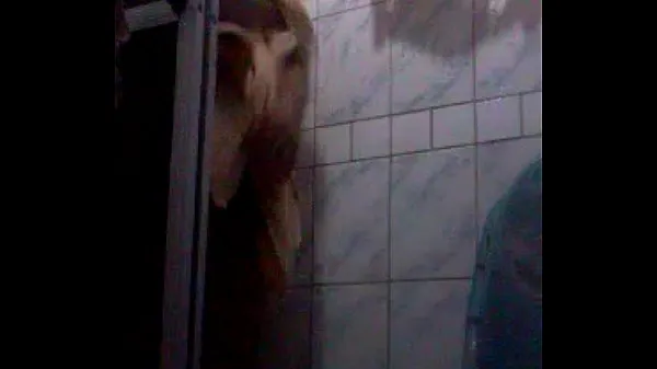 cumshot in the showerパワーチューブを見る