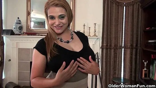 Mira Las milfs más sexys de Estados Unidos, parte 5 power tube