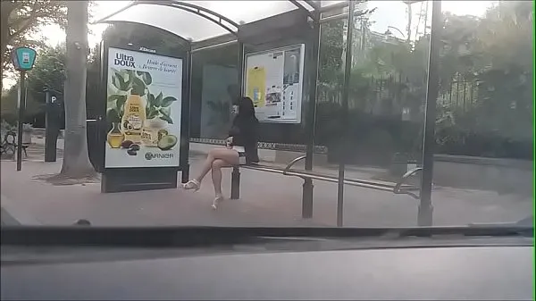 Güç Tüpü bitch at a bus stop izleyin