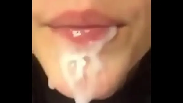 Güç Tüpü She lets me cum in her mouth izleyin