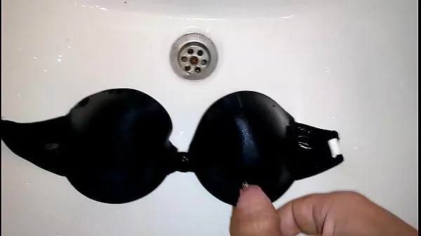 شاهد soaked piss , cum satin bra أنبوب الطاقة