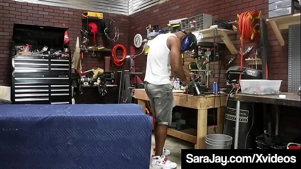 Watch PAWG Milf Queen, Sara Jay, has to open sesame for a big black cock mechanic to pay for her car repair in this greasy dirty auto shop fuck clip ! Full Video & Sara Jay Live power Tube