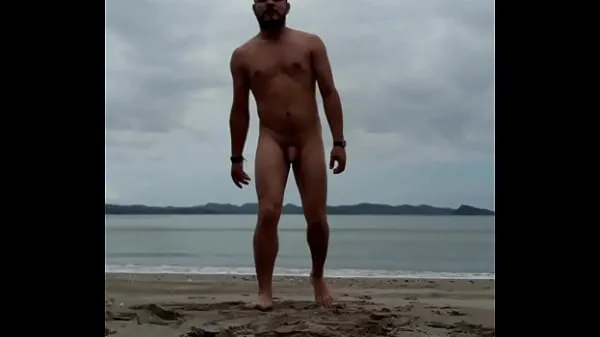 Katso Nude beach lone boy Power Tube