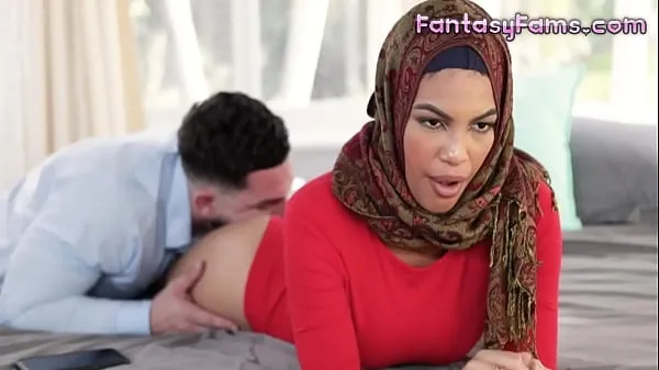 Watch Fucking Muslim Converted Stepsister With Her Hijab On - Maya Farrell, Peter Green - Family Strokes power Tube