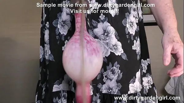 Bekijk Dirtygardengirl cock pussy & anal prolapse Power Tube