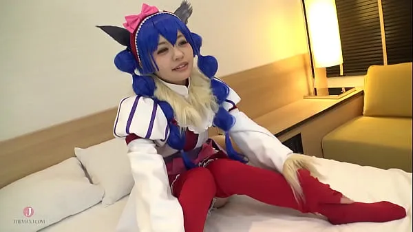 Regarder La jolie fille en cosplay therianthrop aux cheveux bleus est une introduction au maître de laPower Tube