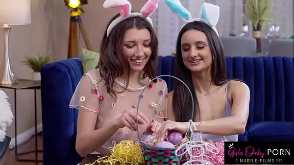 Xem Hot Brunettes Maya Woulfe and Eliza Ibarra Orgasm in Sensual Lesbian Easter Sex ống điện