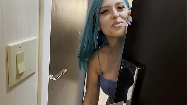 Se Casting Curvy: Blue Hair Thick Porn Star BEGS to Fuck Delivery Guy power Tube