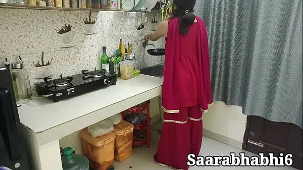 Bekijk Dirty bhabhi had sex with devar in kitchen in Hindi audio Power Tube