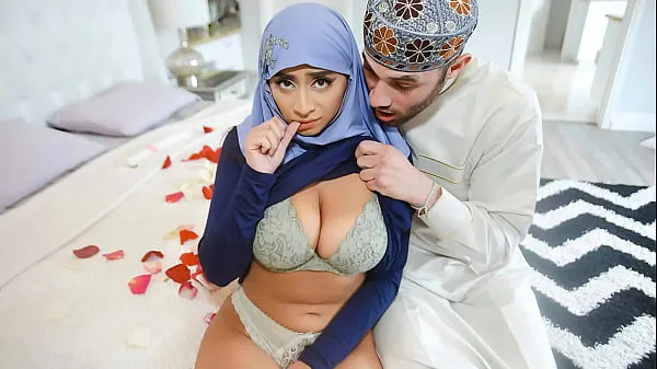 Se Arab Husband Trying to Impregnate His Hijab Wife - HijabLust power Tube