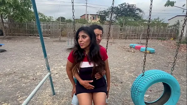 Mira And if they discover us? , fun sex in a public park with my fucking whore girlfriend and a horny stranger power tube